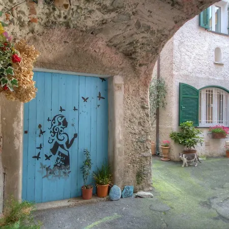 Villa In A 5 Km Dal Mare Albisola Superiore