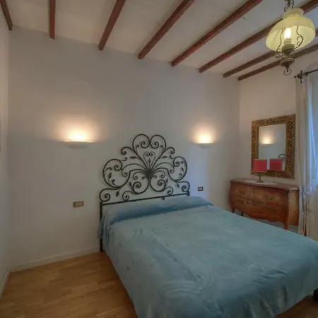 Villa In A 5 Km Dal Mare