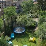 In A 5 Km Dal Mare *