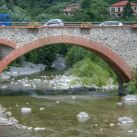 In A 5 Km Dal Mare Villa