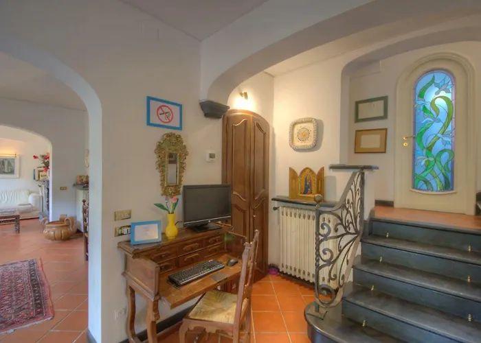 In A 5 Km Dal Mare Villa Albisola Superiore